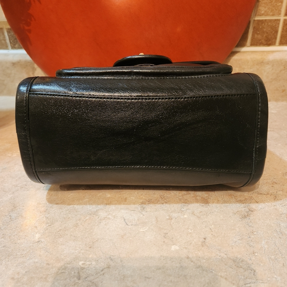 Coach Vintage Black Ranger Leather Crossbody Bag With Gold Chain 🔥🔥 - Picture 4 of 16